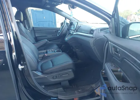 2025 Honda Odyssey Sport-L from USA, damaged, VIN 5FNRL6H73SB052021